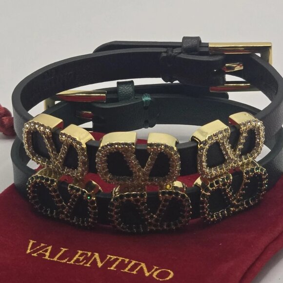 Valentino V Logo Signature Leather Bracelet in Black or Green - Picture 13 of 16